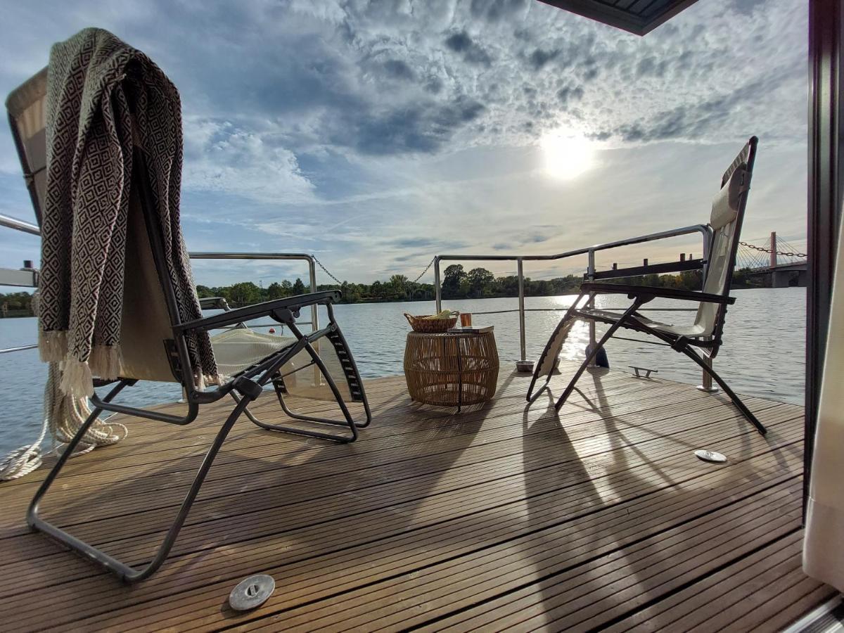 Lemuria Houseboat - Plywajacy Domek Na Wodzie Breslavia Esterno foto